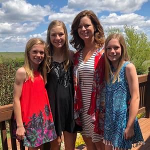 Meet your Posher, Tara